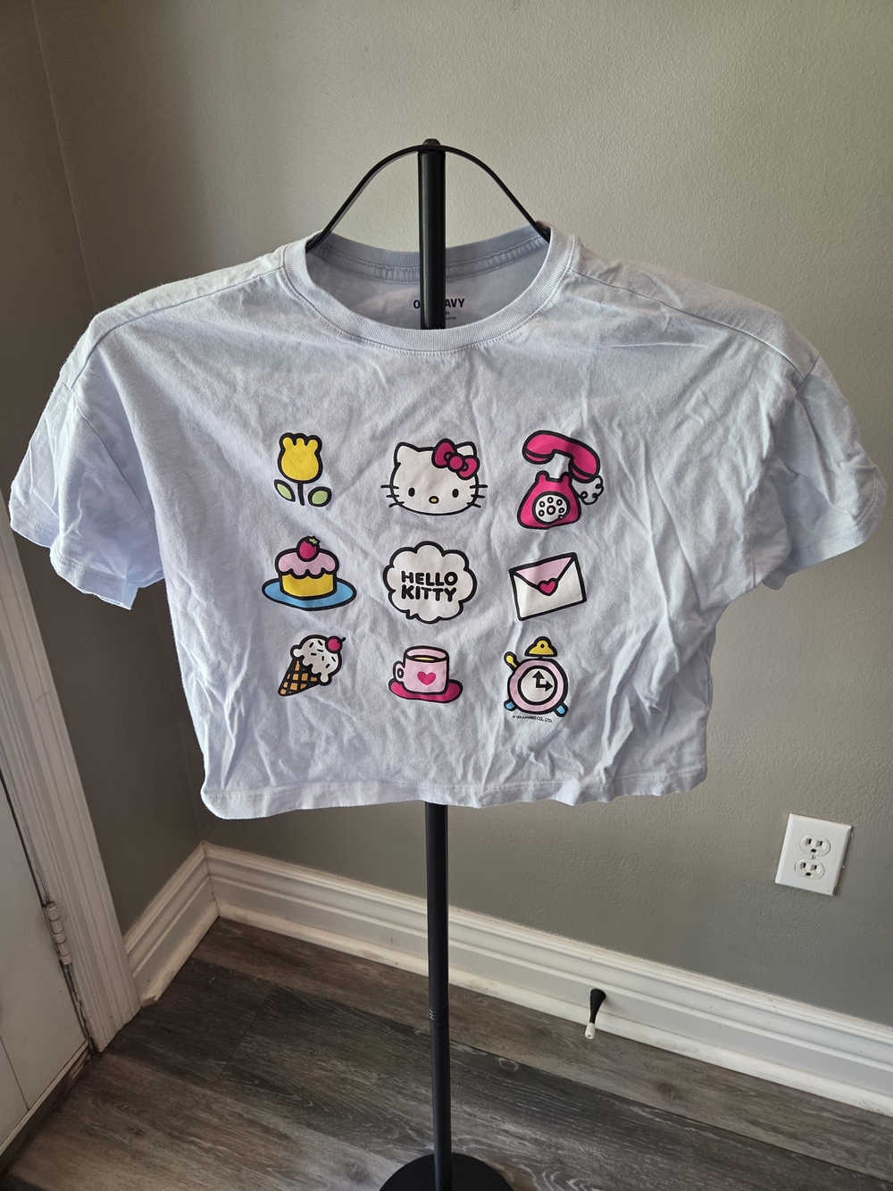 Hello Kitty White Graphic Crop Top Tee